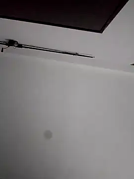 Dwirosebig online show from November 2025 08:57:02 PM