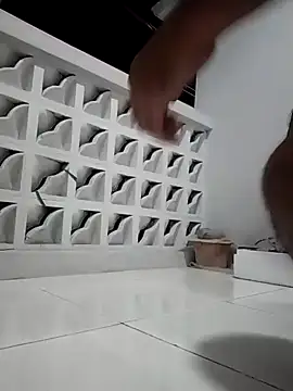 Dwirosebig online show from November 2025 06:41:02 PM