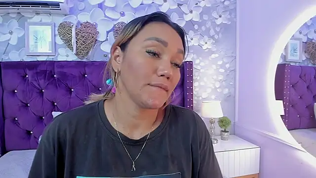 dalila salazar online show from June 2026 03:01:01 AM
