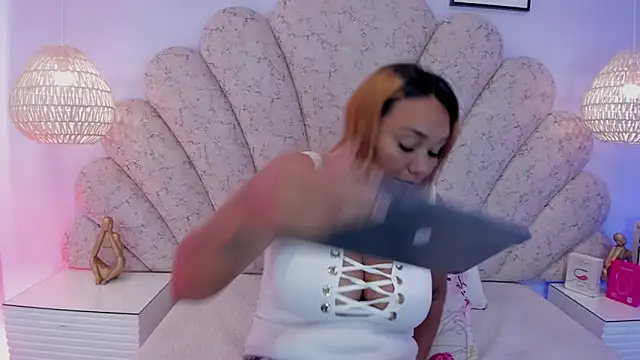 dalila salazar online show from March 2026 02:44:02 AM