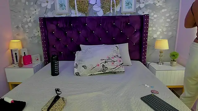 dalila salazar online show from July 2026 03:18:02 AM