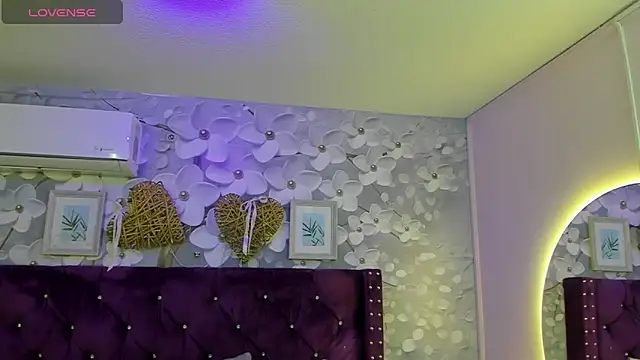 dalila salazar online show from April 2026 02:51:01 AM