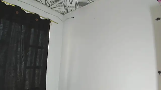 Snapshot of sexycouple33mm chatting on September 2025 02:02:01 PM sexycouple33mm online show from September 2025 02:02:01 PM