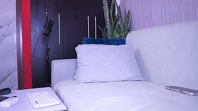 wild col  online show from March 2026 07:48:01 PM