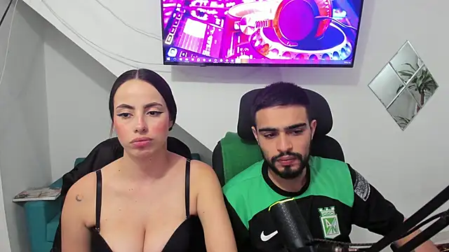 Lia-y-felipe online show from December 2025 12:33:01 AM