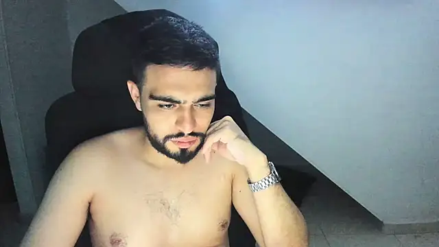Snapshot of Lia-y-felipe chatting on May 2026 12:21:02 AM Lia-y-felipe online show from May 2026 12:21:02 AM