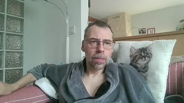 Snapshot of ptitcanard60600 chatting on May 2026 11:40:01 AM ptitcanard60600 online show from May 2026 11:40:01 AM