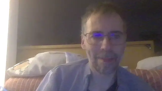 ptitcanard60600 online show from November 2025 10:35:02 PM