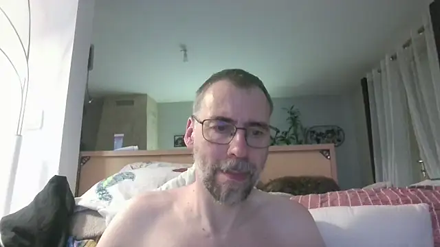 Snapshot of ptitcanard60600 chatting on May 2026 10:15:02 PM ptitcanard60600 online show from May 2026 10:15:02 PM