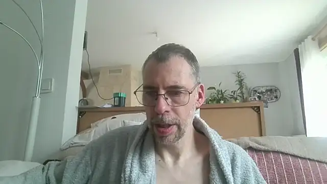 Snapshot of ptitcanard60600 chatting on May 2026 02:52:01 PM ptitcanard60600 online show from May 2026 02:52:01 PM