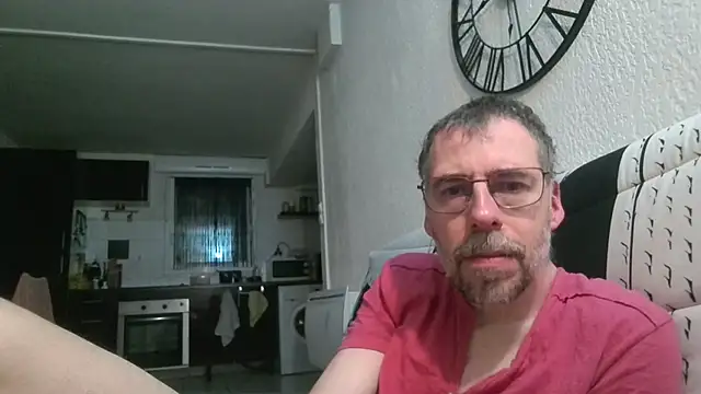 Snapshot of ptitcanard60600 chatting on April 2026 08:48:01 PM ptitcanard60600 online show from April 2026 08:48:01 PM