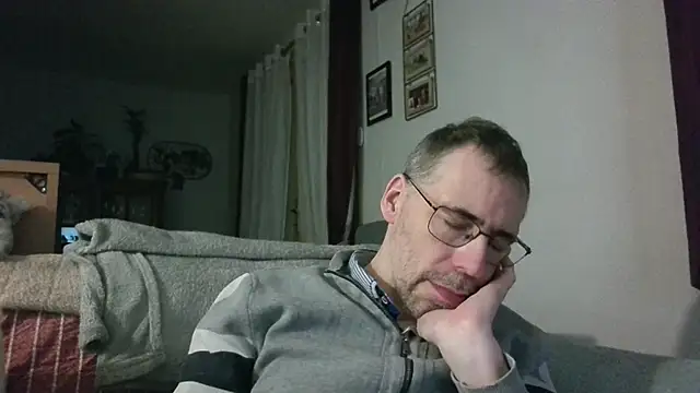 ptitcanard60600 online show from March 2026 12:38:01 AM