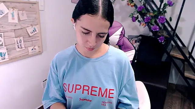 samantha baby  online show from April 2026 05:53:02 PM