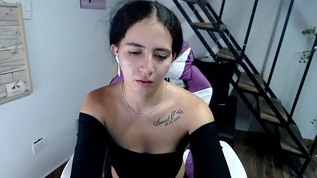 samantha baby  online show from November 2025 07:17:02 PM