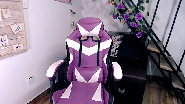 samantha baby  online show from March 2026 04:08:02 PM