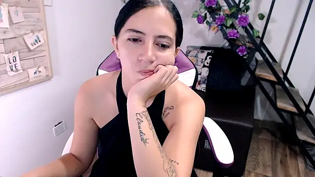 samantha baby  online show from March 2026 04:31:01 PM