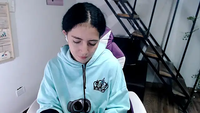 samantha baby  online show from January 2026 04:58:01 PM