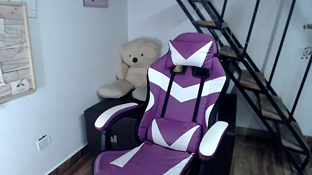 samantha baby  online show from October 2025 07:10:01 PM