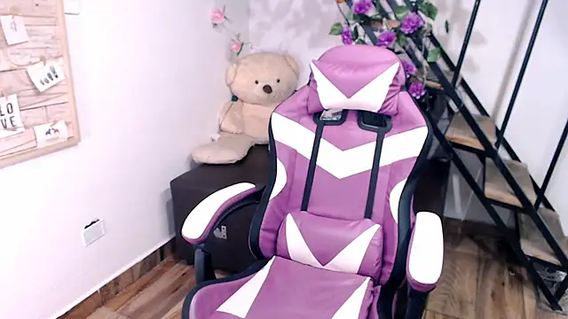 samantha baby  online show from March 2026 05:09:02 PM