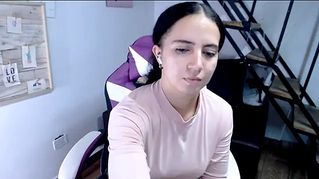 samantha baby  online show from September 2025 08:03:02 PM