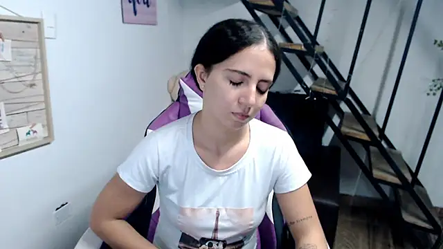 samantha baby  online show from November 2025 05:35:01 PM