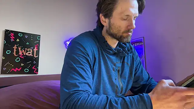 Snapshot of alexmannd chatting on February 2026 03:23:01 PM alexmannd online show from February 2026 03:23:01 PM