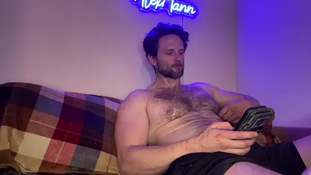 alexmannd online show from November 2025 02:05:02 AM