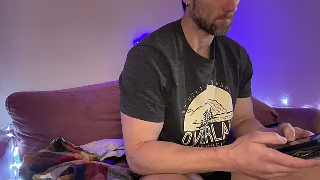 alexmannd online show from November 2025 04:33:02 PM