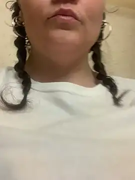 ThICk JuIcEy online show from February 2026 05:32:01 AM