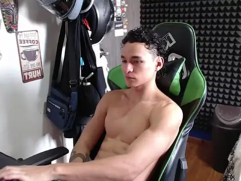 Curly Angel24 online show from May 2026 05:52:01 PM