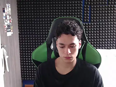 Curly Angel24 online show from December 2025 04:05:02 PM