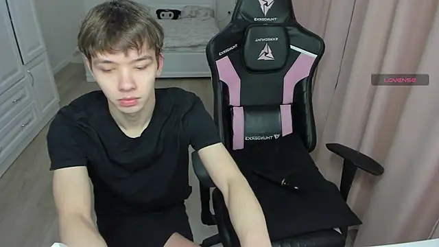 lil cassie online show from March 2025 05:37:01 AM
