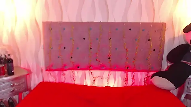 IsabelaLatina online show from October 2025 07:38:02 PM