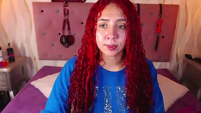 IsabelaLatina online show from February 2026 05:13:02 PM