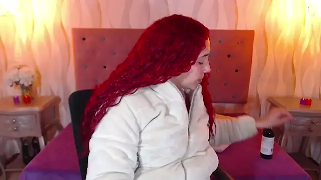 IsabelaLatina online show from February 2026 03:23:02 PM