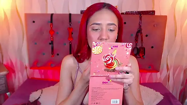 IsabelaLatina online show from December 2025 08:55:01 PM