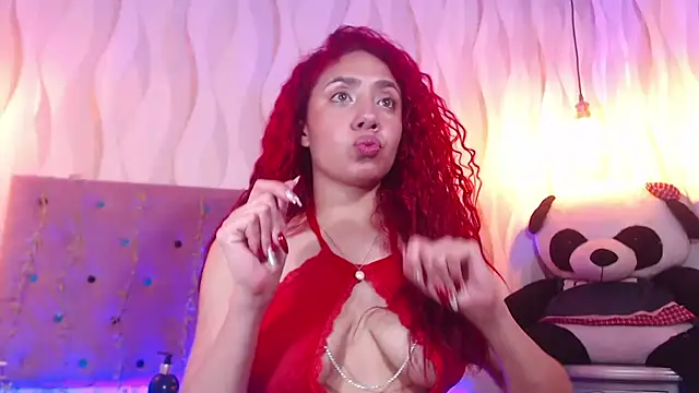 IsabelaLatina online show from October 2025 01:23:02 PM