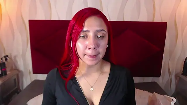 IsabelaLatina online show from April 2026 01:57:01 PM