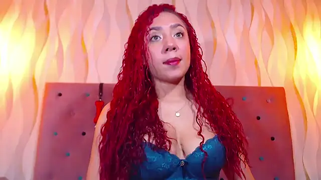 IsabelaLatina online show from March 2026 03:45:02 PM