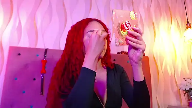 IsabelaLatina online show from February 2026 09:37:02 PM