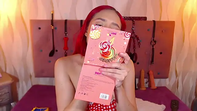 IsabelaLatina online show from December 2025 04:53:01 PM