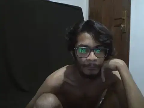 Snapshot of kushan_Madu chatting on December 2024 02:21:01 PM kushan Madu online show from December 2024 02:21:01 PM