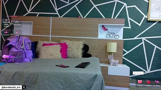 Snapshot of KAROL-SCOTT chatting on November 2025 07:46:01 PM KAROL-SCOTT online show from November 2025 07:46:01 PM