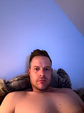 Danii0790 online show from October 2025 06:42:02 PM