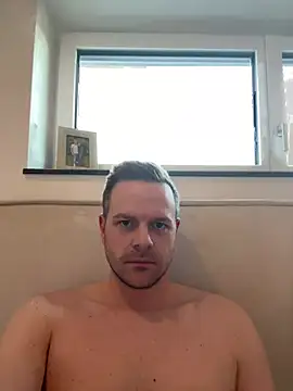 Danii0790 online show from February 2025 04:14:01 PM