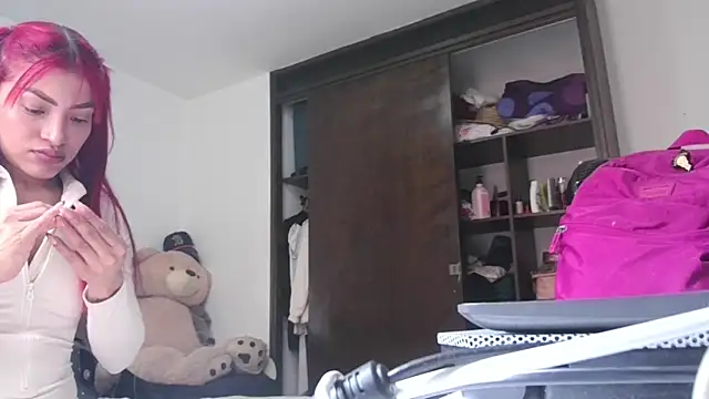 ari sexy1 online show from December 2025 05:45:01 PM