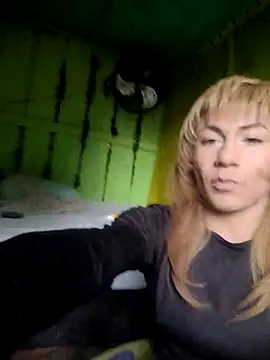 Evehampy online show from September 2025 08:03:02 PM