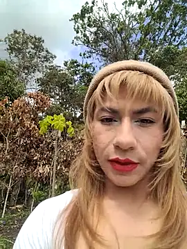 Evehampy online show from September 2025 06:52:01 PM