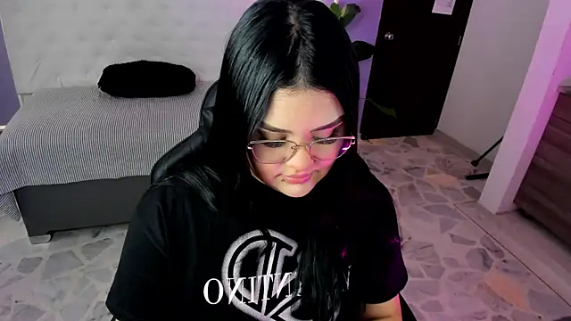 martinasaez online show from January 2026 08:35:01 PM