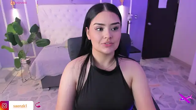 martinasaez online show from May 2026 07:45:02 PM